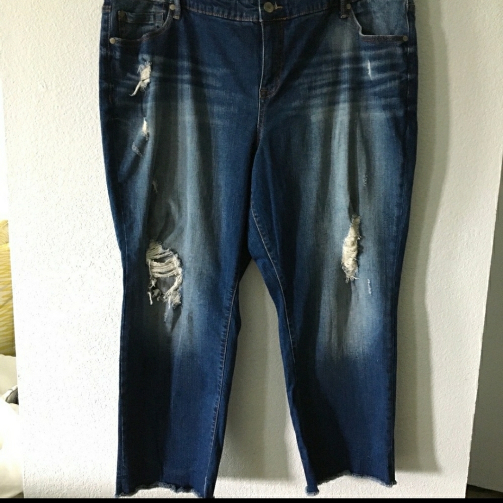 Torrid Boyfriend Distressed Raw Hem Cropped Jeans